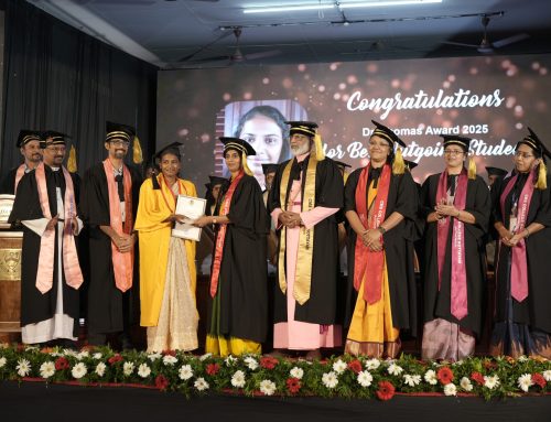 Graduation Ceremony 2025: Binuja Varghese receiving Dr. Thomas Award for Best Outgoing PG Student 2025.